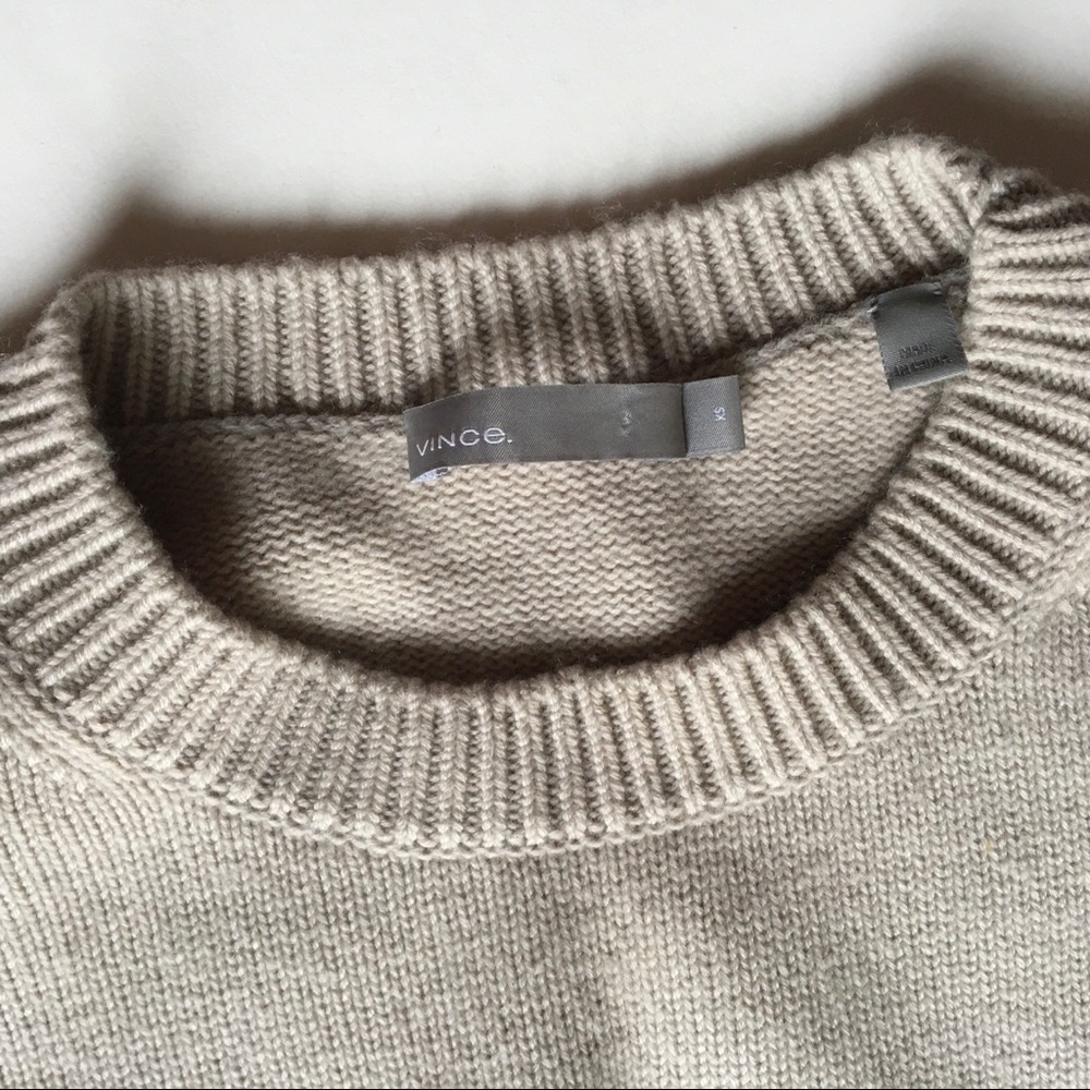 Vince 100% Cashmere Boxy Sweater XS Like New